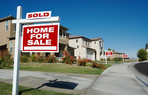 FI Is Your Transaction a Red Flag What Triggers Extra Federal Scrutiny in 2025 Real Estate homes with for sale sign listed in front